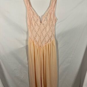 1980s Victoria’s Secret slip